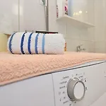 Anna Apartman