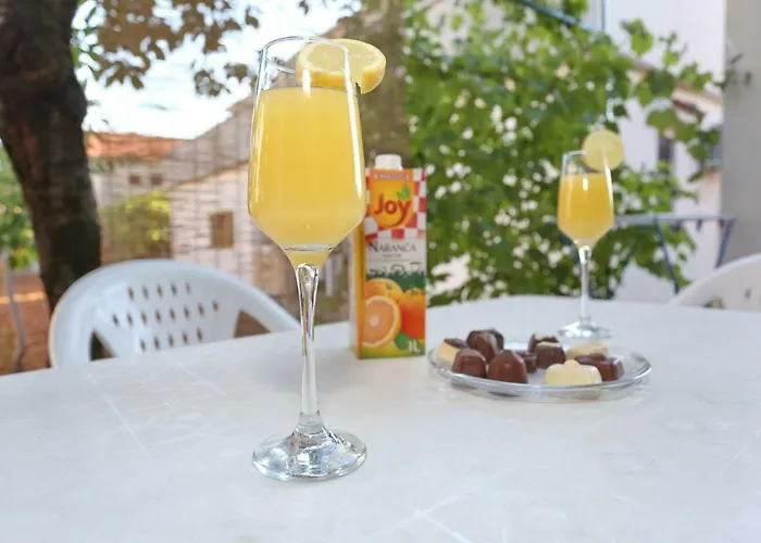 Anna アパート ザダル